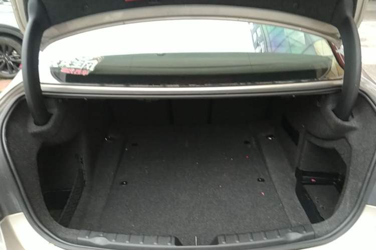 Used BMW 3 Series 2013 316i Active Edition Trunk