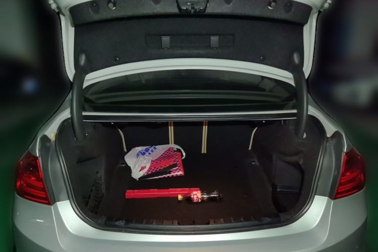 Used BMW 3 Series 2013 320i Sport Edition Trunk