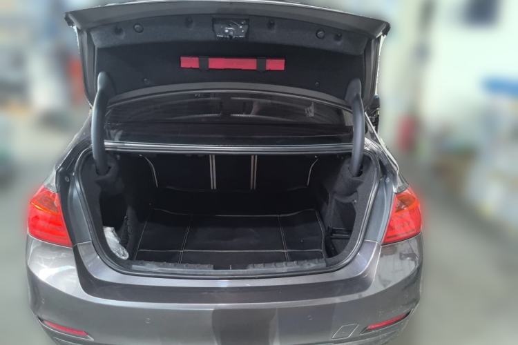 Used BMW 3 Series 2013 Facelift 320Li Fashion Design Package Trunk