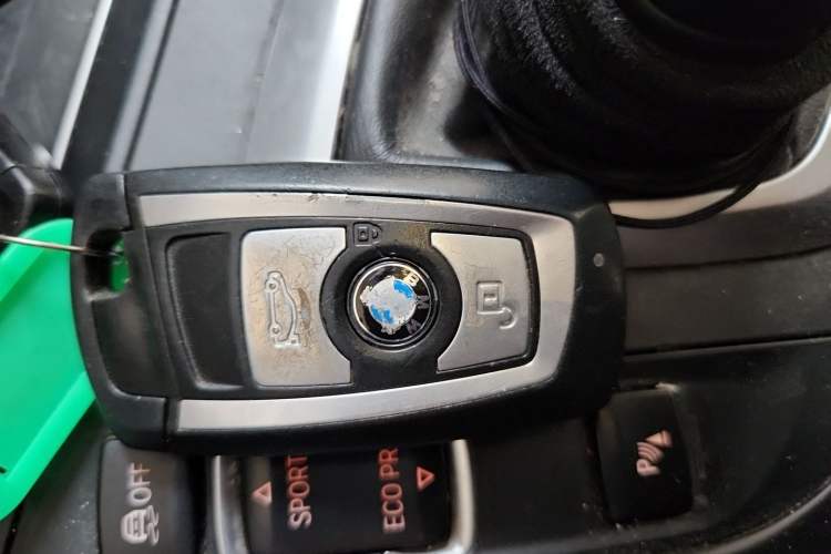 Used BMW 3 Series 2013 Facelifted 320Li Luxury Design Package Vehicle Key