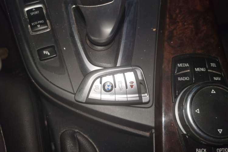 Used BMW 3 Series 2013 320Li Luxury Design Package Vehicle Key