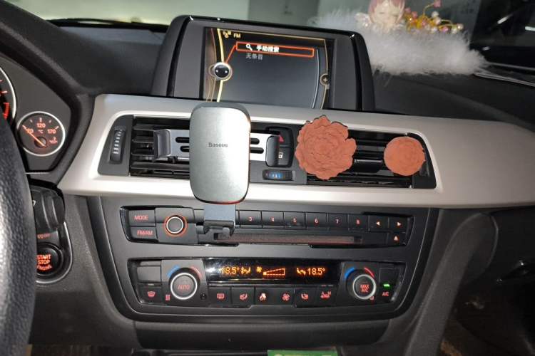 Used BMW 3 Series 2013 320Li Fashion Model Audio And AC Panel