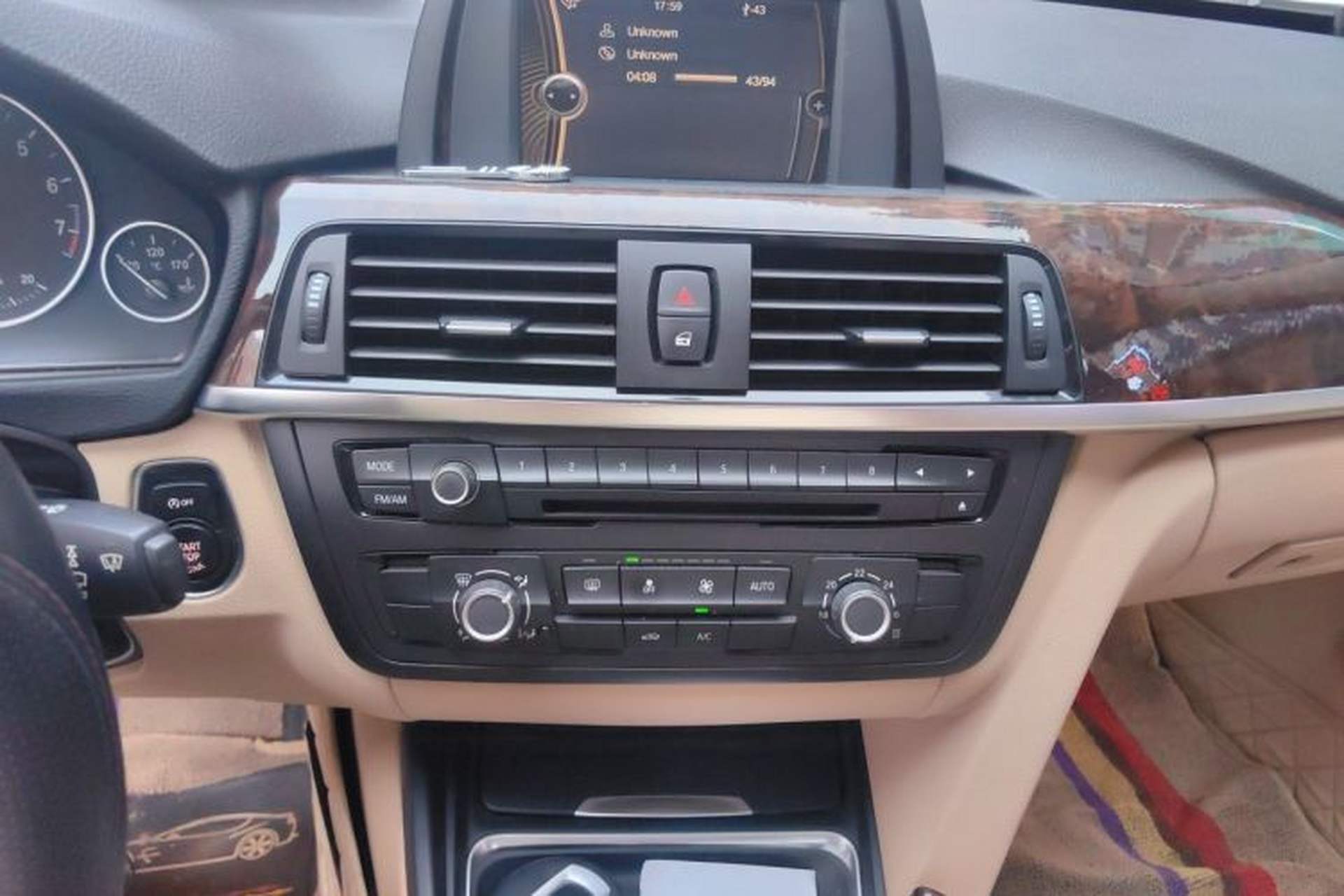 Used BMW 3 Series 2013 320Li Fashion Model Audio And AC Panel