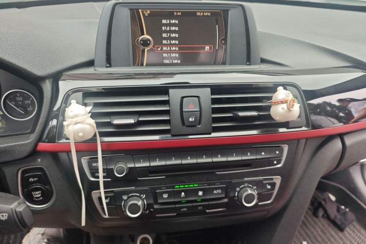 Used BMW 3 Series 2013 316i Sport Design Package Audio And AC Panel