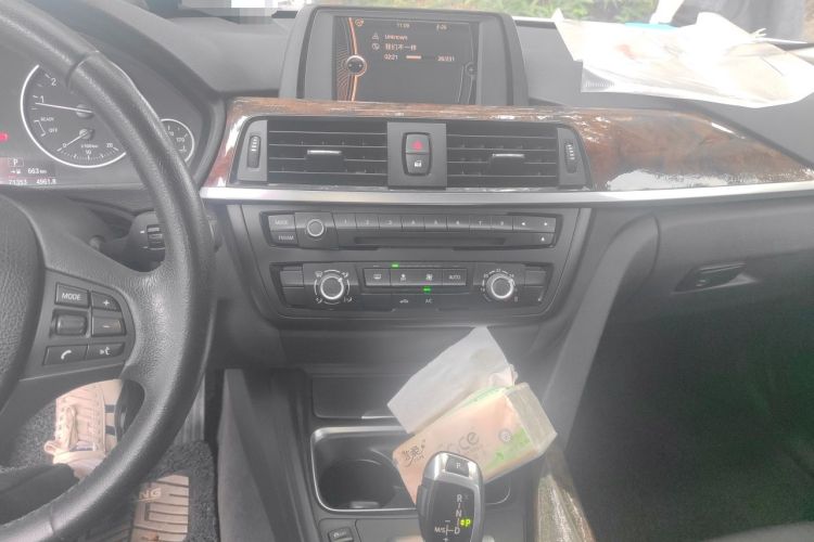Used BMW 3 Series 2013 320Li Fashion Model Audio And AC Panel