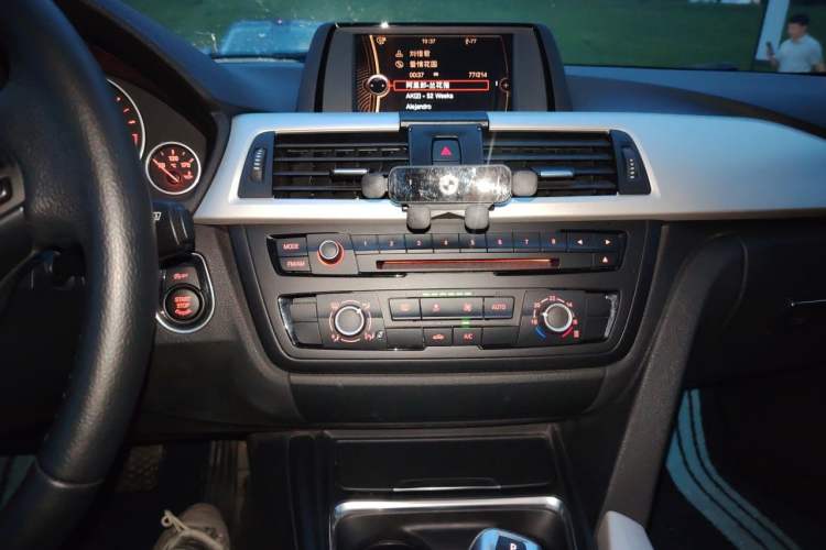Used BMW 3 Series 2013 316i Active Edition Audio And AC Panel