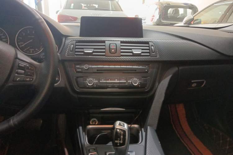 Used BMW 3 Series 2013 316i Active Edition Audio And AC Panel