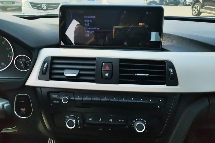 Used BMW 3 Series 2013 316i Active Edition Audio And AC Panel