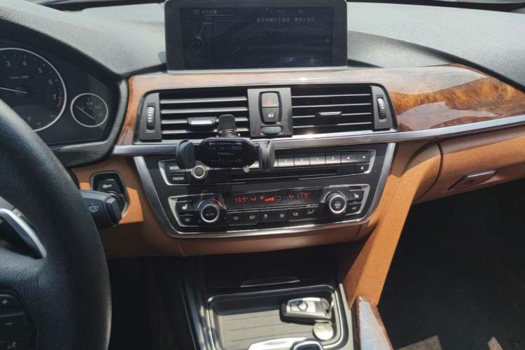 Used BMW 3 Series 2013 320i Sport Design Package Audio And AC Panel