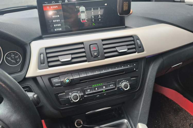Used BMW 3 Series 2013 316i Active Edition Audio And AC Panel