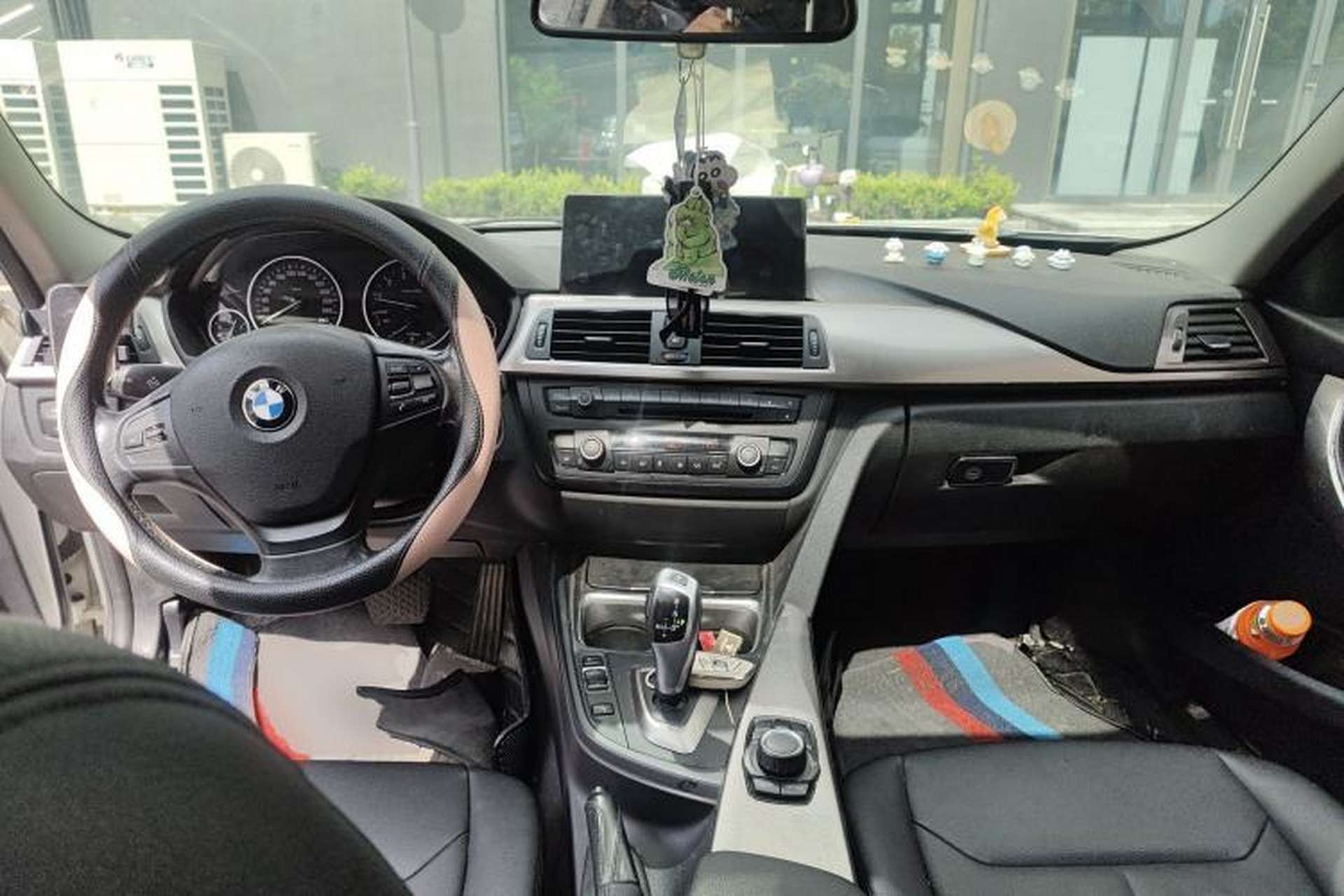 Used BMW 3 Series 2013 320Li Fashion Model Center Console