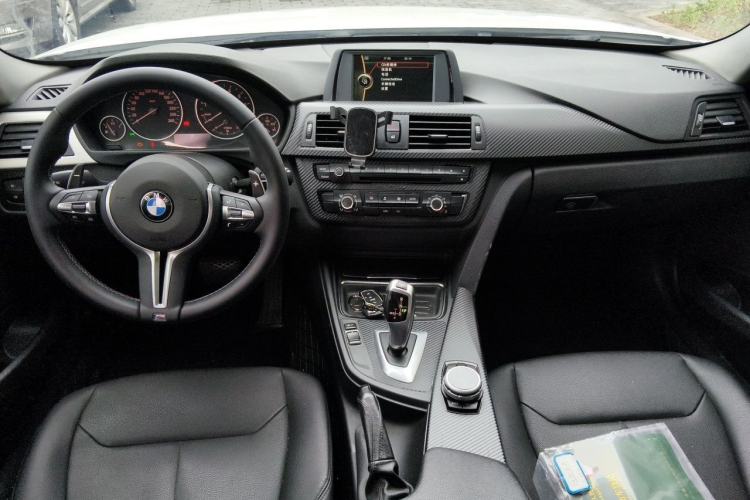 Used BMW 3 Series 2013 316i Active Edition Center Console