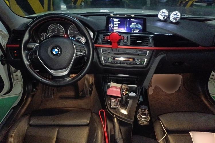 Used BMW 3 Series 2013 Facelifted 328i Sport Design Package Center Console
