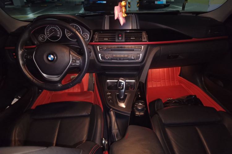 Used BMW 3 Series 2013 316i Sport Design Package Center Console