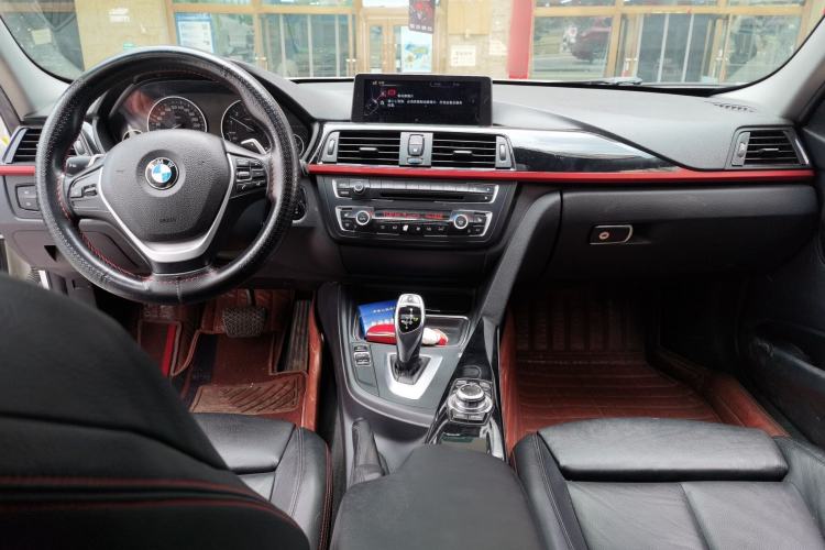 Used BMW 3 Series 2013 Restyled 320i Sport Design Package Center Console