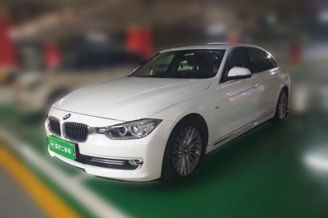 Used BMW 3 Series 2013 Facelift 320Li Fashion Design Package