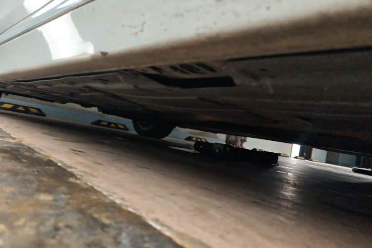 Used BMW 3 Series 2013 320Li Fashion Design Package Chassis Front Right