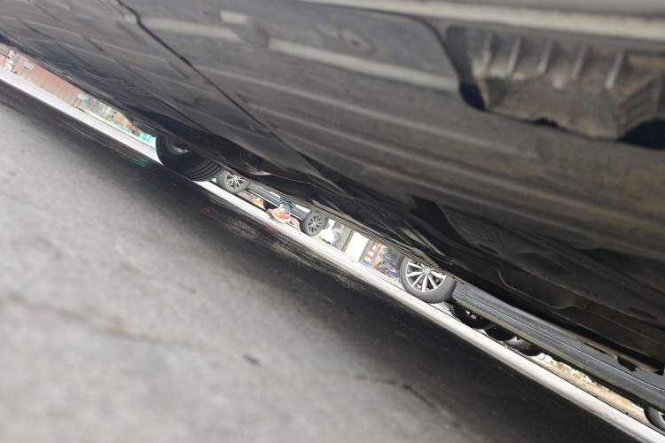 Used BMW 3 Series 2013 320i Sport Edition Chassis Rear Left