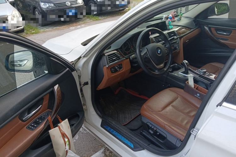 Used BMW 3 Series 2013 Facelift 320Li Fashion Design Package Driver Seat
