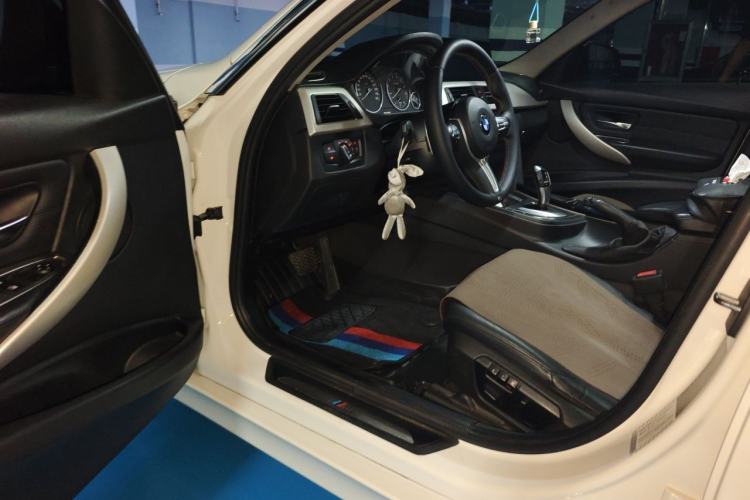 Used BMW 3 Series 2013 316i Active Edition Driver Seat