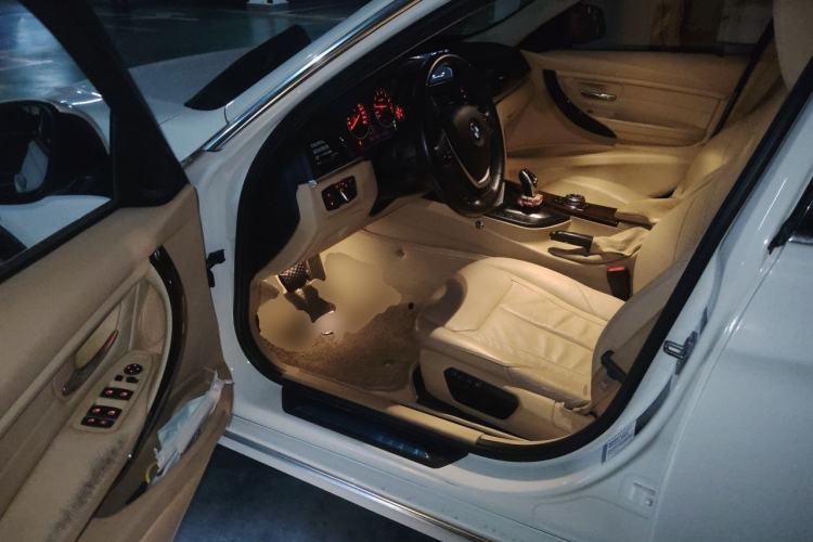 Used BMW 3 Series 2013 Facelifted 320Li Luxury Design Package Driver Seat