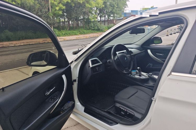 Used BMW 3 Series 2013 316i Active Edition Driver Seat