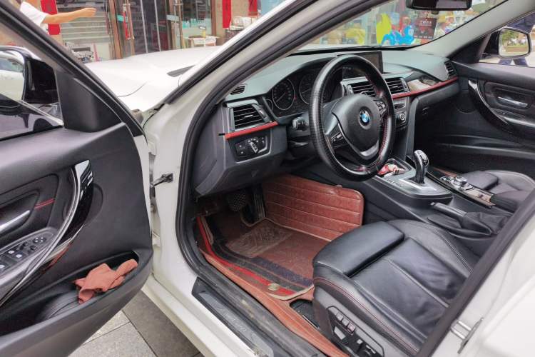 Used BMW 3 Series 2013 Restyled 320i Sport Design Package Driver Seat