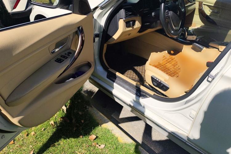 Used BMW 3 Series 2013 Facelift 328Li Luxury Design Package Driver Seat