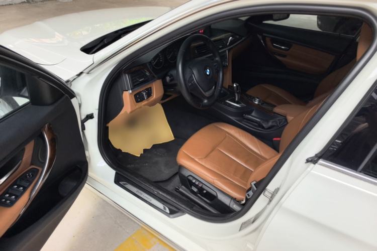 Used BMW 3 Series 2013 320Li Luxury Design Package Driver Seat
