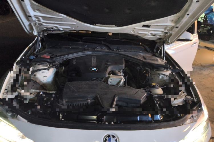 Used BMW 3 Series 2013 320Li Fashion Model Engine Bay