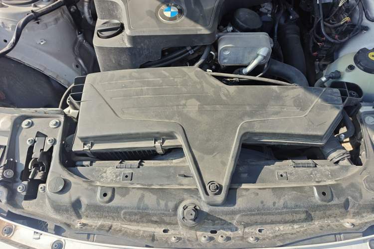 Used BMW 3 Series 2013 328Li Luxury Design Package Engine Bay