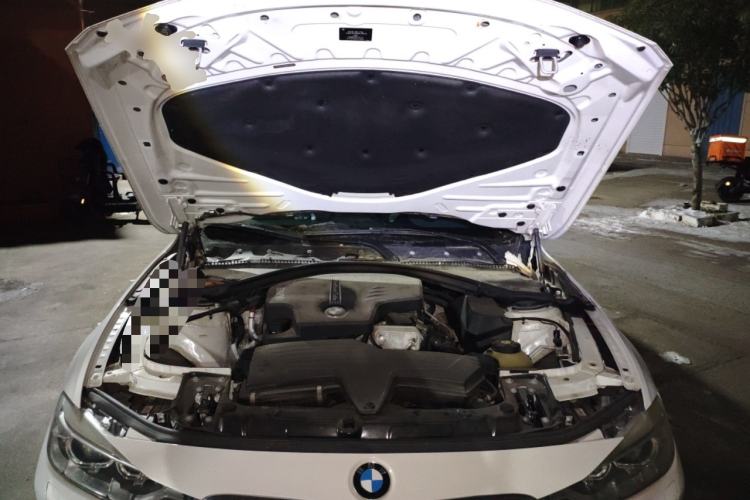 Used BMW 3 Series 2013 320Li Fashion Model Engine Bay
