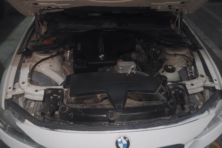 Used BMW 3 Series 2013 320Li Fashion Design Package Engine Bay
