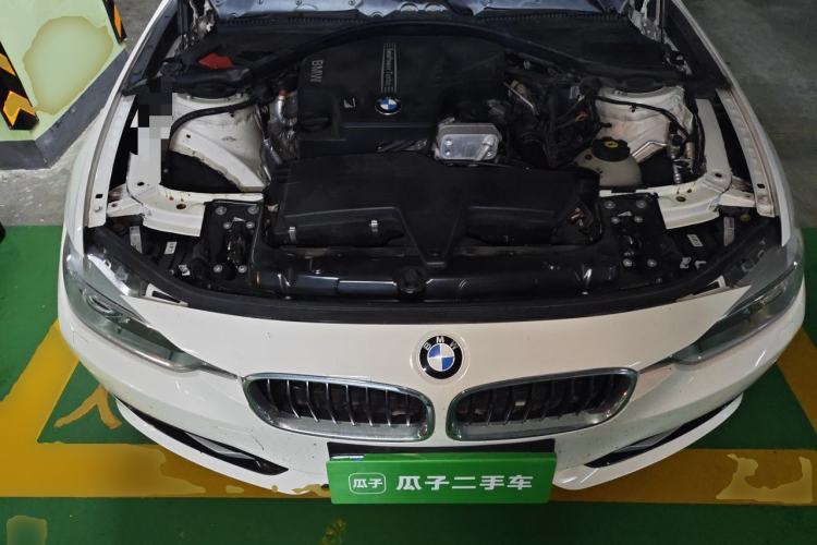 Used BMW 3 Series 2013 328i Sport Design Package Engine Bay