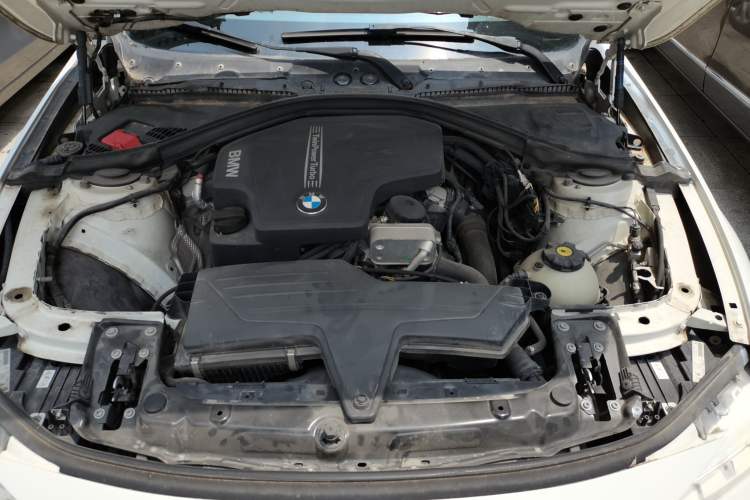 Used BMW 3 Series 2013 320Li Fashion Design Package Engine Bay