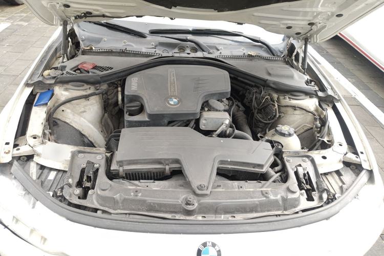 Used BMW 3 Series 2013 320Li Fashion Model Engine Bay