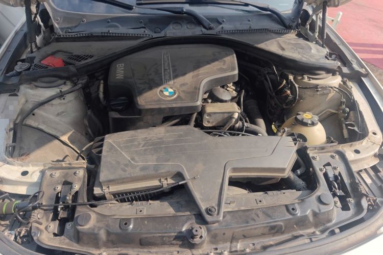 Used BMW 3 Series 2013 320i Sport Edition Engine Bay
