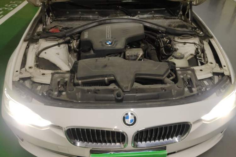 Used BMW 3 Series 2013 320Li Luxury Design Package Engine Bay