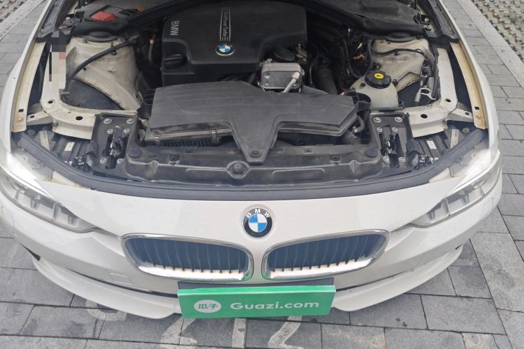 Used BMW 3 Series 2013 320Li Fashion Model Engine Bay