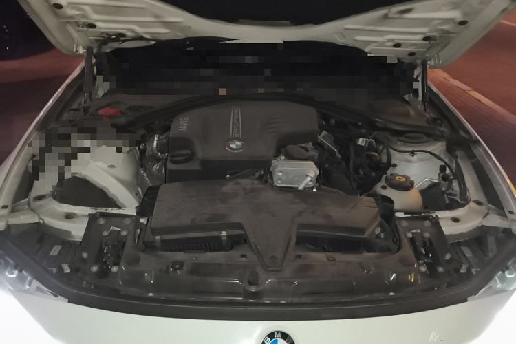 Used BMW 3 Series 2013 320i Sport Edition Engine Bay