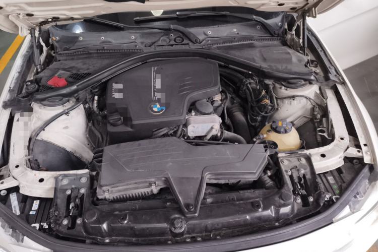 Used BMW 3 Series 2013 320Li Fashion Model Engine Bay