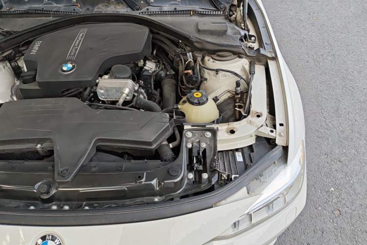 Used BMW 3 Series 2013 320Li Fashion Design Package Engine Bay Left