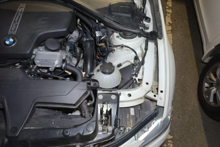 Used BMW 3 Series 2013 328Li Luxury Design Package Engine Bay Left