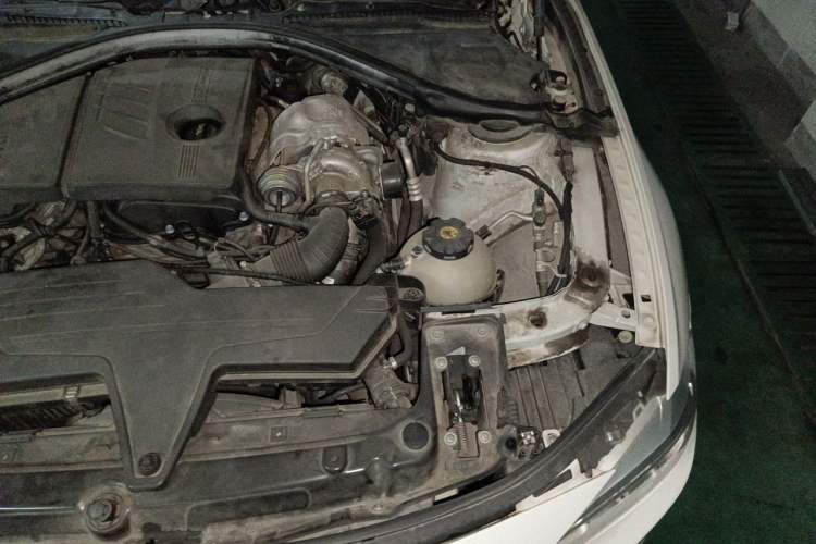 Used BMW 3 Series 2013 316i Active Edition Engine Bay Left