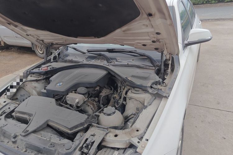Used BMW 3 Series 2013 320Li Fashion Model Engine Bay Left