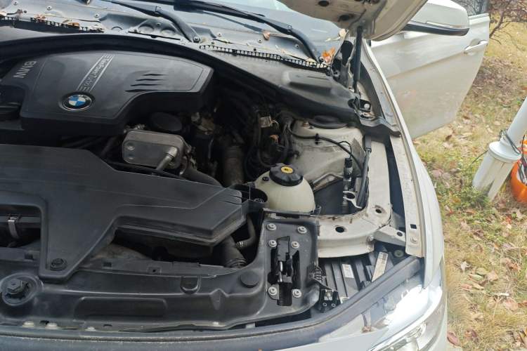 Used BMW 3 Series 2013 Facelift 328Li Luxury Design Package Engine Bay Left