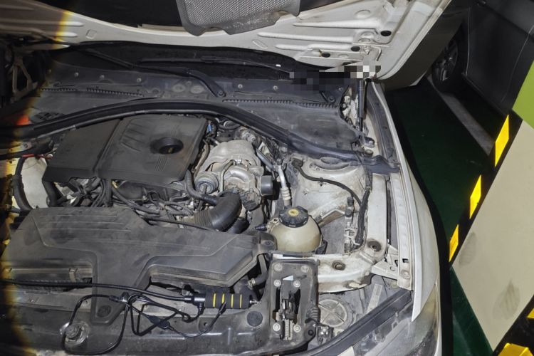 Used BMW 3 Series 2013 316i Active Edition Engine Bay Left