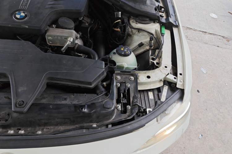 Used BMW 3 Series 2013 Facelifted 320Li Luxury Design Package Engine Bay Left