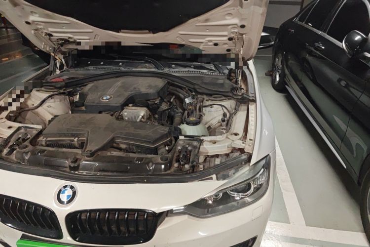 Used BMW 3 Series 2013 320i Sport Design Package Engine Bay Left