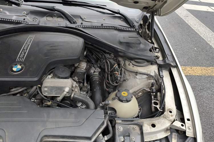 Used BMW 3 Series 2013 320Li Fashion Design Package Engine Bay Left